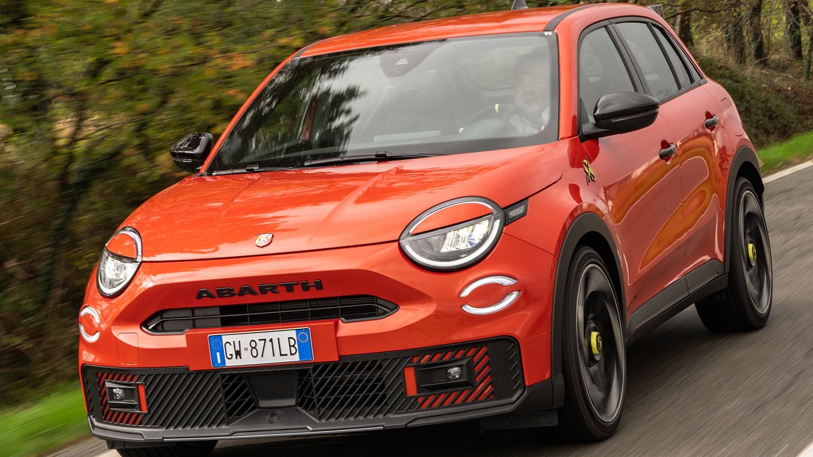 Το 600e είναι το ισχυρότερο Abarth και έρχεται με έως 280 άλογα